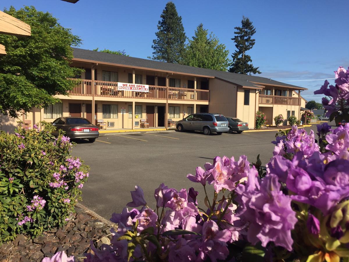 Centralia Inn Bagian luar foto
