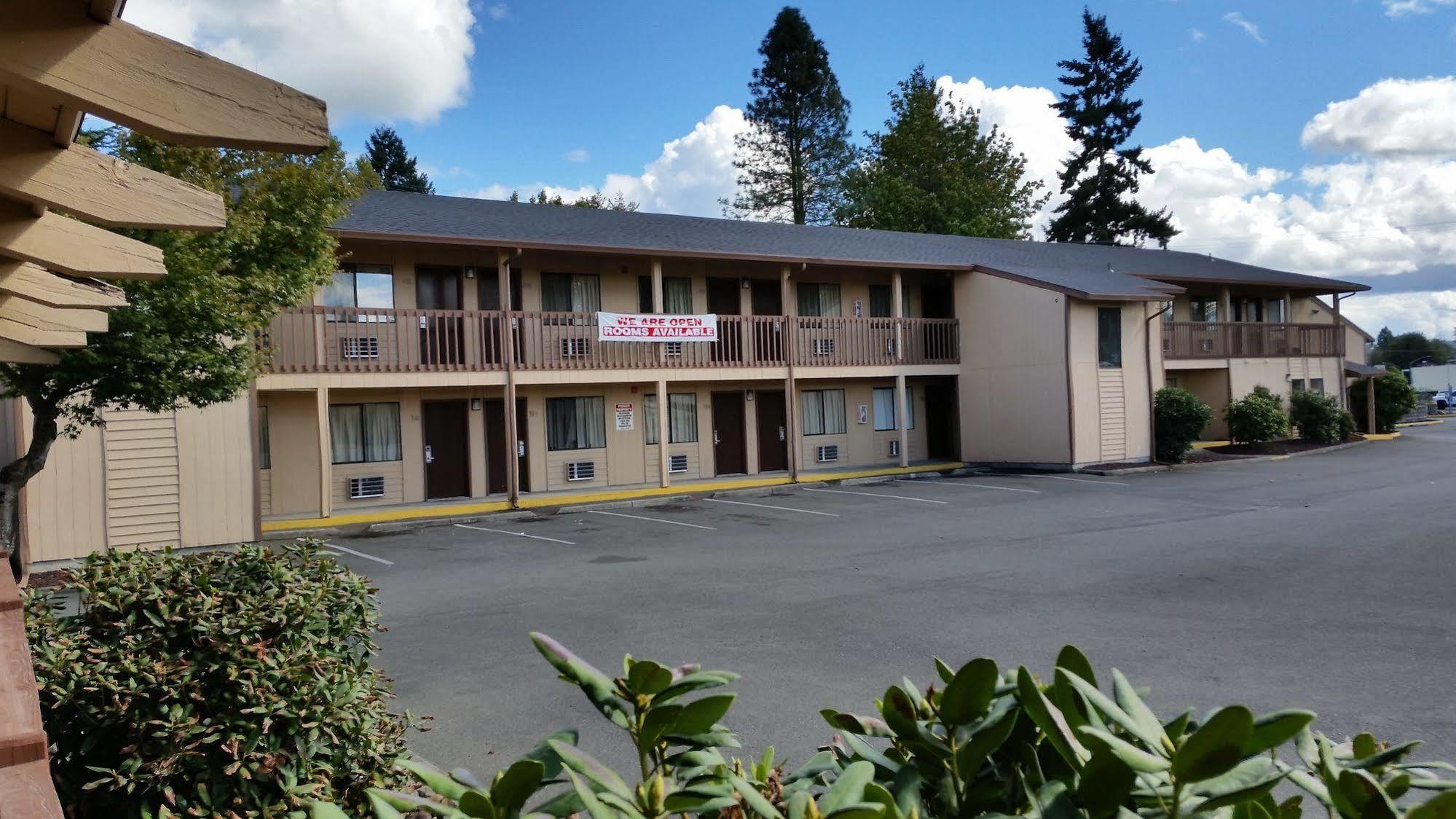 Centralia Inn Bagian luar foto